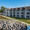 112 Edgewater Inn with Waterfront Access