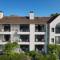 116 Edgewater Inn