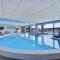 222 Edgewater Inn