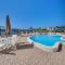 224 Edgewater Inn