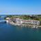 341 Edgewater Inn