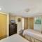 343 Edgewater Inn