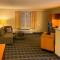 MainStay Suites Middleburg Heights Cleveland Airport - Middleburg Heights