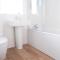 Lysander House - Modern, 4-Bed House, near Alton Towers