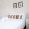 Lysander House - Modern, 4-Bed House, near Alton Towers