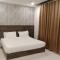 HOTEL GOLDEN LEAF