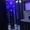 Duke and Duchess Apartments and Rooms - Private in Room Hot Tub Suites - Londýn