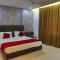 HOTEL GOLDEN LEAF