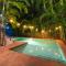 Cafe Playa Negra Hotel