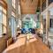 Hot Tub Cool Views: Roaring Creek Cabin