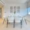 Cheerful 2BR at Sky Gardens DIFC by Deluxe Holiday Homes