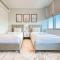 Limited Offer Stylish 1BR with Balcony & Pool Access by Deluxe Holiday Homes - Dubaj