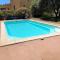 Chalet d'une chambre avec piscine partagee et jardin amenage a Cornillon Confoux - Cornillon-Confoux