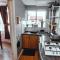 SW19 - Quiet split-level 2-bedroom maisonette with garden - Londýn