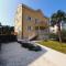 Apartments Villa Anne