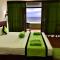 Serenade Beach Hotel - 希克杜沃