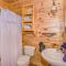 Beary Cozy - Hot Tub, Fireplace, Free attraction Tickets!!!