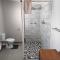 Via the Grapevine 3 bedroom house private parking