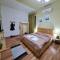 Ex-Block District charming studio apartment with treeish sorrounding view! - Тирана