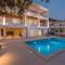 Apartments with a swimming pool Promajna, Makarska - 19144