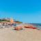 Modern flat, 130m from the sea with shared pool