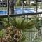 LCR4- Large 3 bed apt close to beaches - مربلة