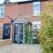 Gullivers Cottage in Frinton-On-Sea