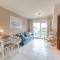 Studio Zeeflat with parking and shared pool by Interhome - دي هان