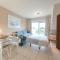 Studio Zeeflat with parking and shared pool by Interhome - دي هان