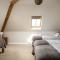 Flynn's Barn - Aylworth
