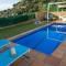 Villa Natura Lux, Piscina privada y zona exterior