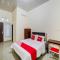 Super OYO 90773 Shine Guest House Syariah - Tebingtinggi