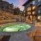 Ski In Out Modern 2BR Residence in Canyons Village
