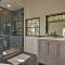 Chic Fredericksburg Retreat - Near Wineries! - Tivydale