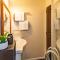 The Yellow Straw House - Rangataua Holiday Home - 奥阿库尼