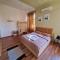Ex-Block District charming studio apartment with treeish sorrounding view! - Тирана