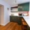Host & Stay - Iris Cottage