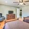 Moncks Corner Home with Yard Near Lake Moultrie - Монкс-Корнер