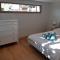Appartement neuf, une chambre avec parking - 斯姿