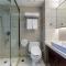 Huzhou Wealth Hotel
