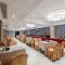 Huzhou Wealth Hotel