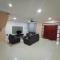 Sunny Homestay Kuching - LANDED 14 PAX