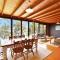 Wangi Waterfront HIdeaway