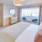 Host & Stay - Salty Seaview