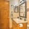 1 Mi to Lake Secluded Cabin with Deck in Munds Park