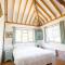 Tree Tops Holiday Let & Sauna South Downs West Sussex Sleeps 10