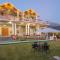 SilverOaks Cottage with Pool Table & Poker Table by StayVista - Dehradun