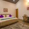 SilverOaks Cottage with Pool Table & Poker Table by StayVista - Dehradun