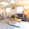 Waterside Lodge by PAY AS U STAY - Milton Keynes