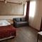 Hotel Akord - Free Parking & Metro Access